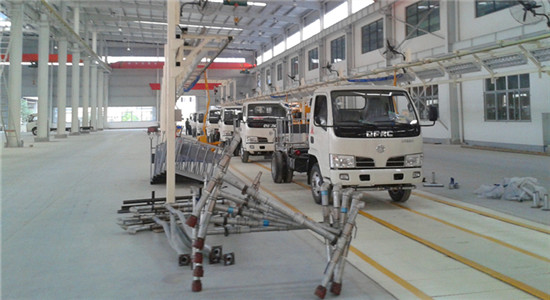<a href=http://m.remarkableindia.com/ssc target=_blank class=infotextkey>灑水車</a>圖片